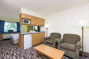 Baymont Inn & Suites by Wyndham Anchorage Airport - Chambre