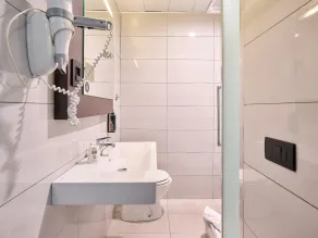 B&B Hotel Napoli - Bathroom