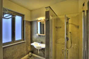 Giga Hotel - Bad