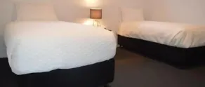 Penguin Seaside Motel - Zimmer
