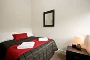 The Star Apartments - Room