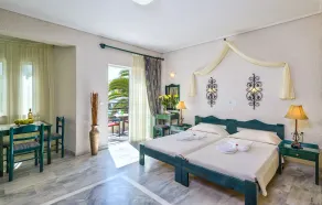 Castle Suites Hotel - Værelse