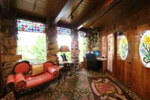 Madonna Inn - Borne des arrivées/des départs