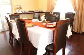 Kwazi Guest House - Restaurant