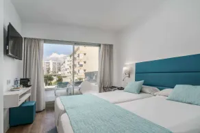 Alua Leo - Habitación