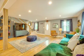 Walk to Putnam Lake: Updated Home w/ Deck - Interior