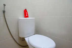 RedDoorz Syariah near Alun Alun Kebumen - Salle de bain