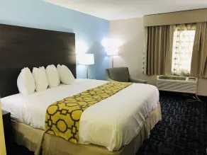 Baymont by Wyndham Joliet - Chambre