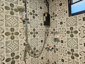 Srianan Resort - Bathroom