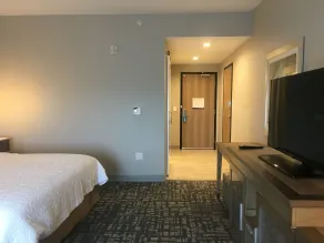 Hampton Inn & Suites Dallas-The Colony, TX - Room