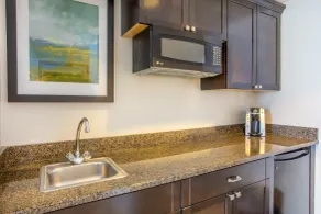 Holiday Inn & Suites Parsippany Fairfield by IHG - Zimmer