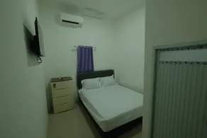 Hotel O Penginapan Permata Hijau Syariah Near Bukit Teletubbies - Zimmer