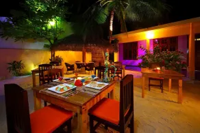 Rasdhoo Coralville - Restaurant