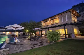 Hotel Barahi Pokhara - Pool