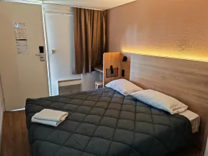 Hôtel Campanile Douai Cuincy - Vue de la chambre