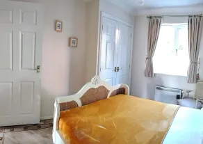 Canalside Chic Your London Escape Starts Here! Wifi and Airport Transfers - Room