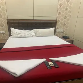 Hotel Royal Residency - Chembur - Room