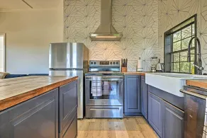 Chic Fredericksburg Retreat - Near Wineries! - Innenbereich