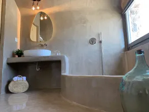 Villa Beltramo Santorini 2 bedroom private pool villa - Bathroom