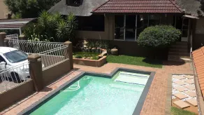 African Sky Bed and Breakfast - Pool