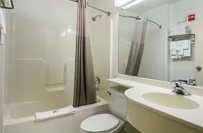 Motel 6-Sycamore, IL - Bathroom