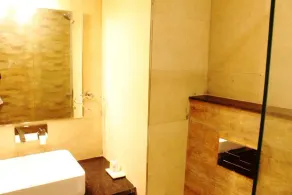 The Vrindwoods - Bathroom