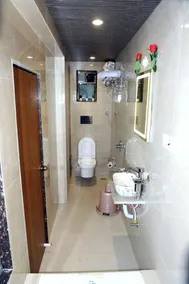 Hotel Success Executive - Bathroom