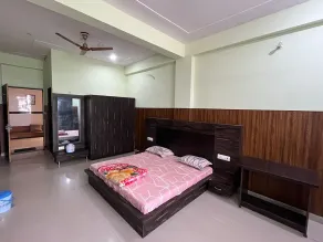 Srijibaba ki Haweli - Rum