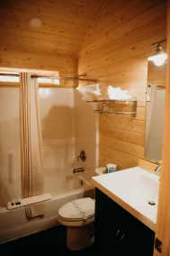 Dukes Slickrock Campground & RV Park - Badezimmer