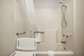 Super 8 by Wyndham Concordia - Badezimmer
