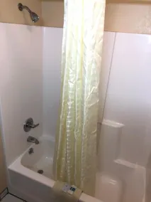 Deluxe Inn - Salle de bain