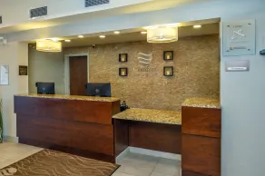 Comfort Inn & Suites - Réception