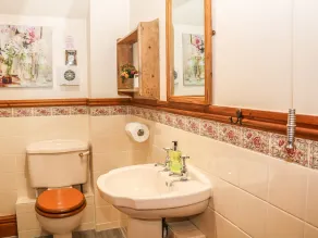 The Dairy - Bathroom