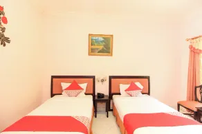 Hotel O Sidoarjo Near Juanda International Airport - Room