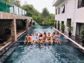 LAKESIDE DAILAI HOTEL - Piscine