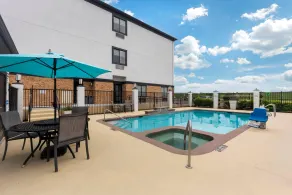 Comfort Inn & Suites Schulenburg - Pool