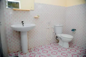 Lavendish Country Resort - Bathroom
