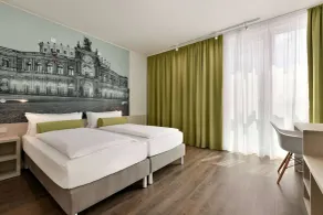 Super 8 by Wyndham Dresden - Chambre