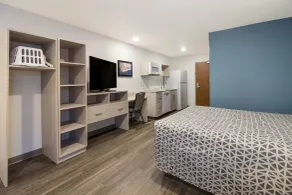 WoodSpring Suites Wixom - Novi - Room