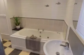 Cosy Cabin Retreat in Ilfracombe, North Devon - Badezimmer