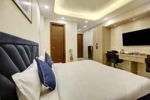 FlxHo Quad - Luxury Studio Apart Hotel - Room