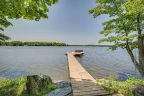 Lakefront Michigan Retreat w/ Private Dock - Innenbereich