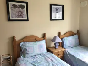 Cliff Cottages No 43 - Room