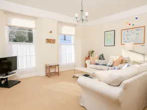 2 North Crest House - Interior