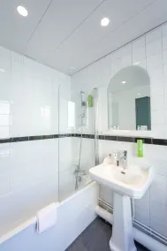 Hôtel Marseille Centre Saint-Charles - Salle de bain