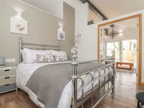 Chycoose - Room