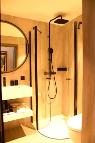 Hotel Am Schloss Aurich - Bathroom