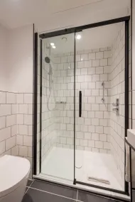 The Wesley Camden Town - Bathroom
