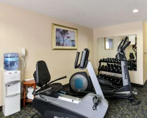 Quality Inn Spring Mills - Martinsburg North - Fitnessbereich