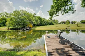 10 Acres w/ Hot Tub & Pond: Luxury Melissa Villa! - Interior